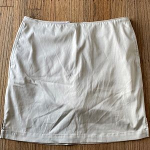 Vineyard Vines khaki skort